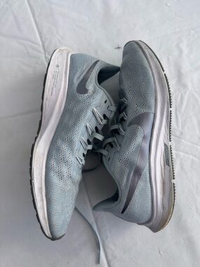 Nike Air Zoom Pegasus 36 PRM Rise size 9.5 blue running walking hiking shoes